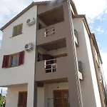 Apartments Kostijal