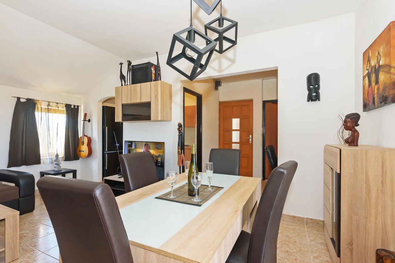 Kostijal Apartament *