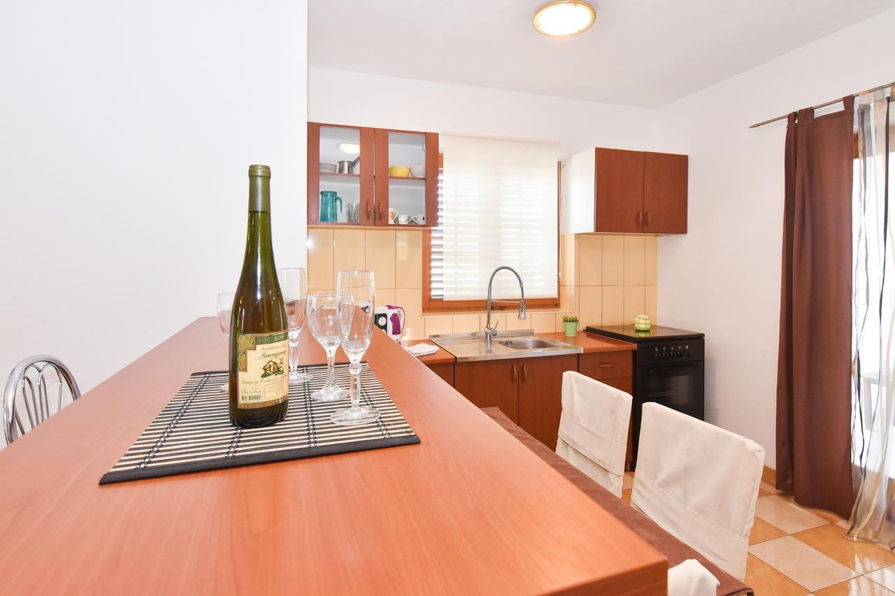 Kostijal Apartament *